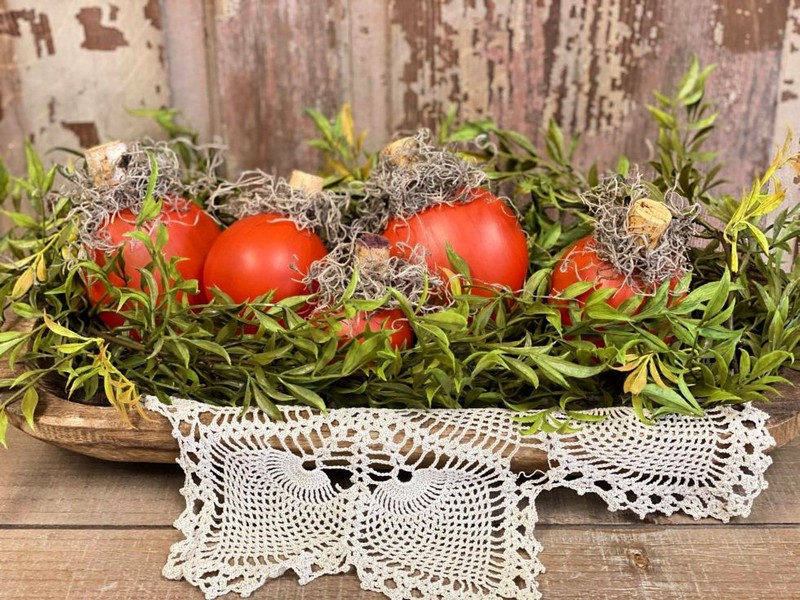 36 Easy DIY Painted Pumpkins That Looks Pretty - Susie Harris