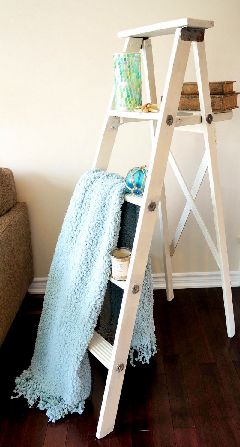 DIY Distressed Ladder Shelf