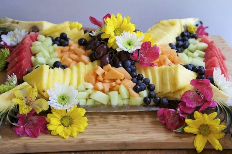 How To Make A Beautiful Fruit Tray