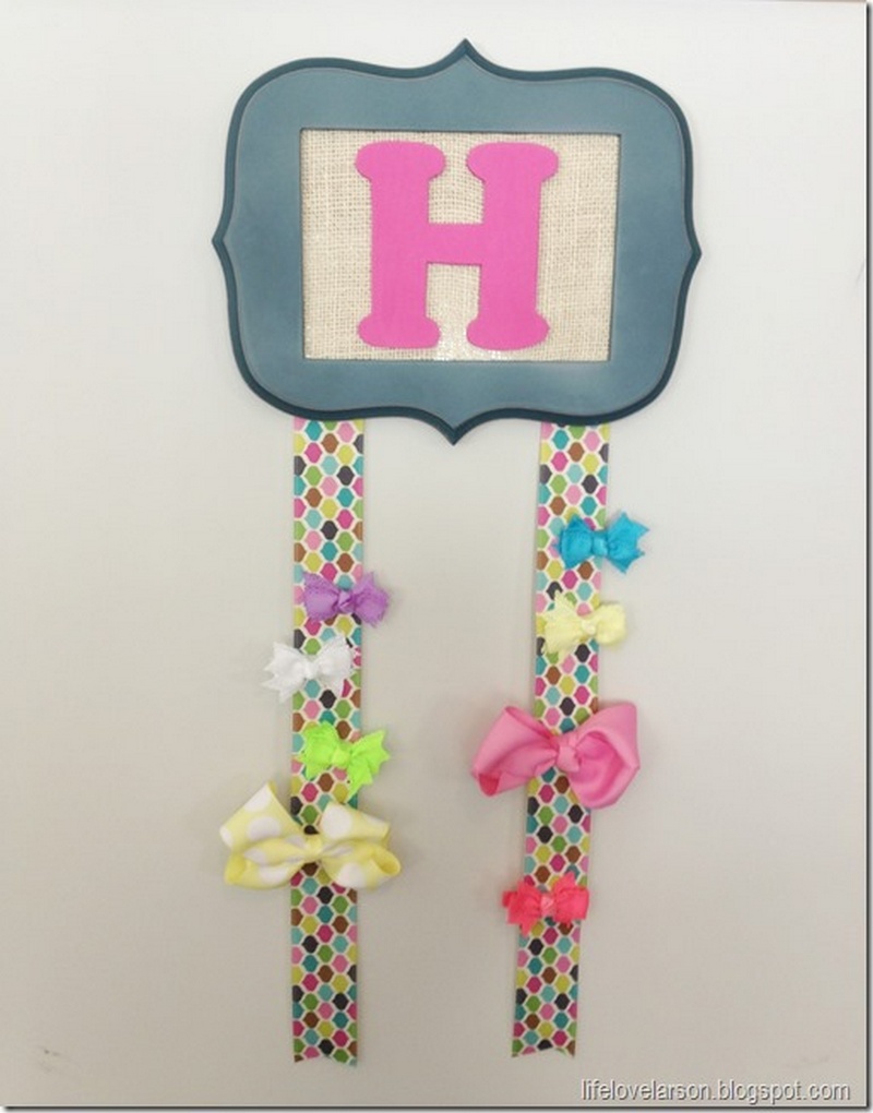 DIY Bow Holder With Yarn
