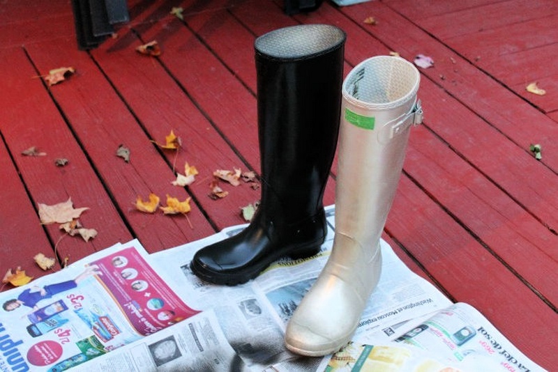 SPRAY PAINT YOUR RUBBER HUNTER BOOTS