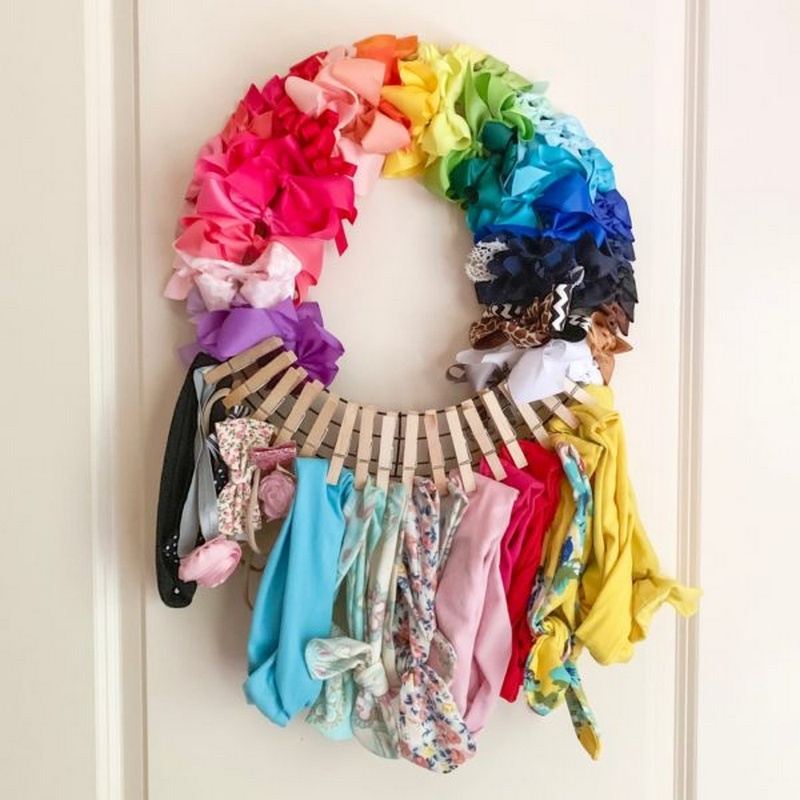 Super Quick and Inexpensive DIY Hair Accessory Wreath