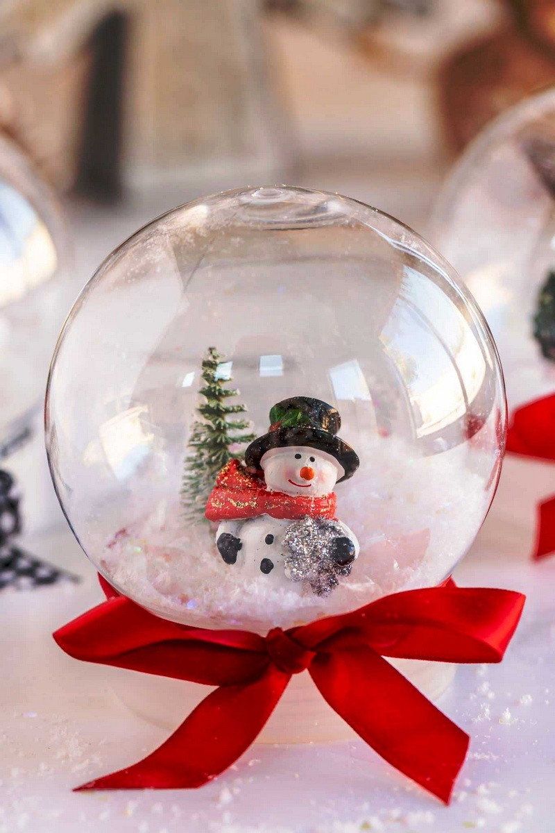 29 How to Make DIY Snow Globes Susie Harris