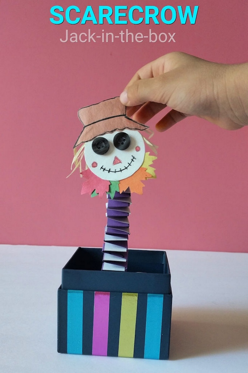 Scarecrow Fall and Halloween Craft