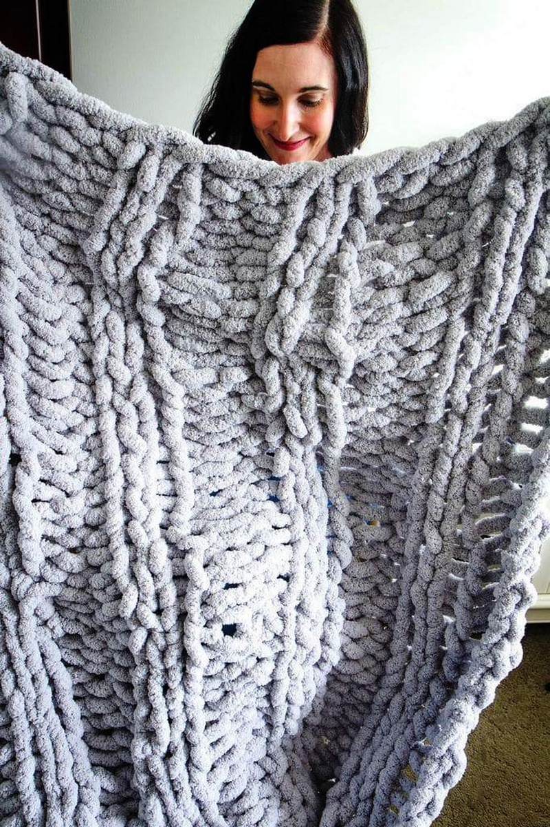25 DIY Bernat Blanket Big Yarn EASY Susie Harris