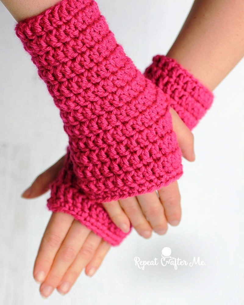 50 minute Fingerless Crochet Gloves