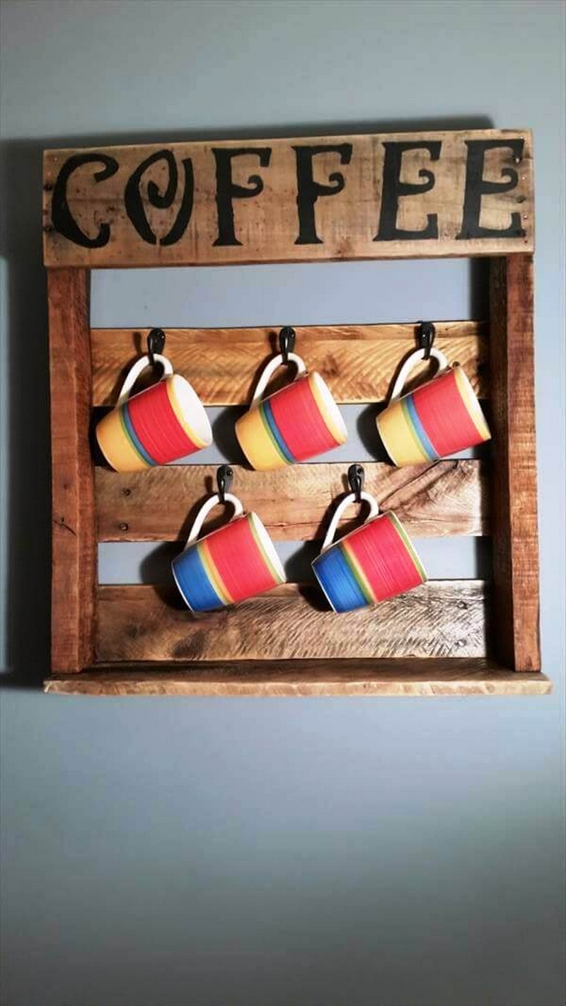 20 DIY Pallet Coffee Cup Holder Ideas Susie Harris