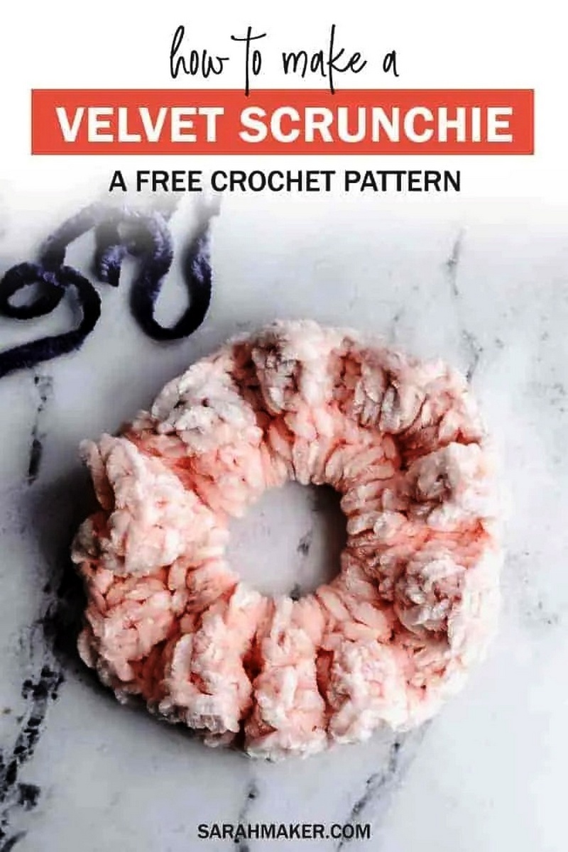 DIY Velvet Scrunchie – Free Crochet Pattern