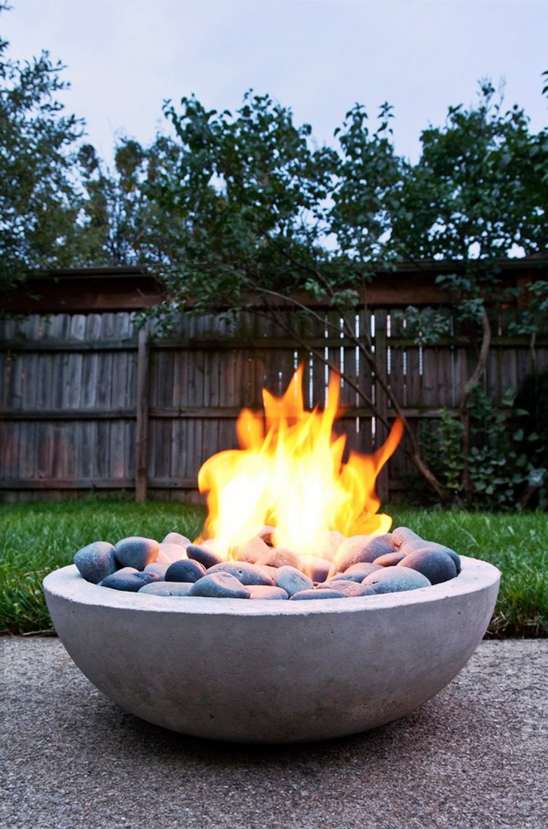 How To Make A DIY Modern Concrete Fire Pit From Scratch