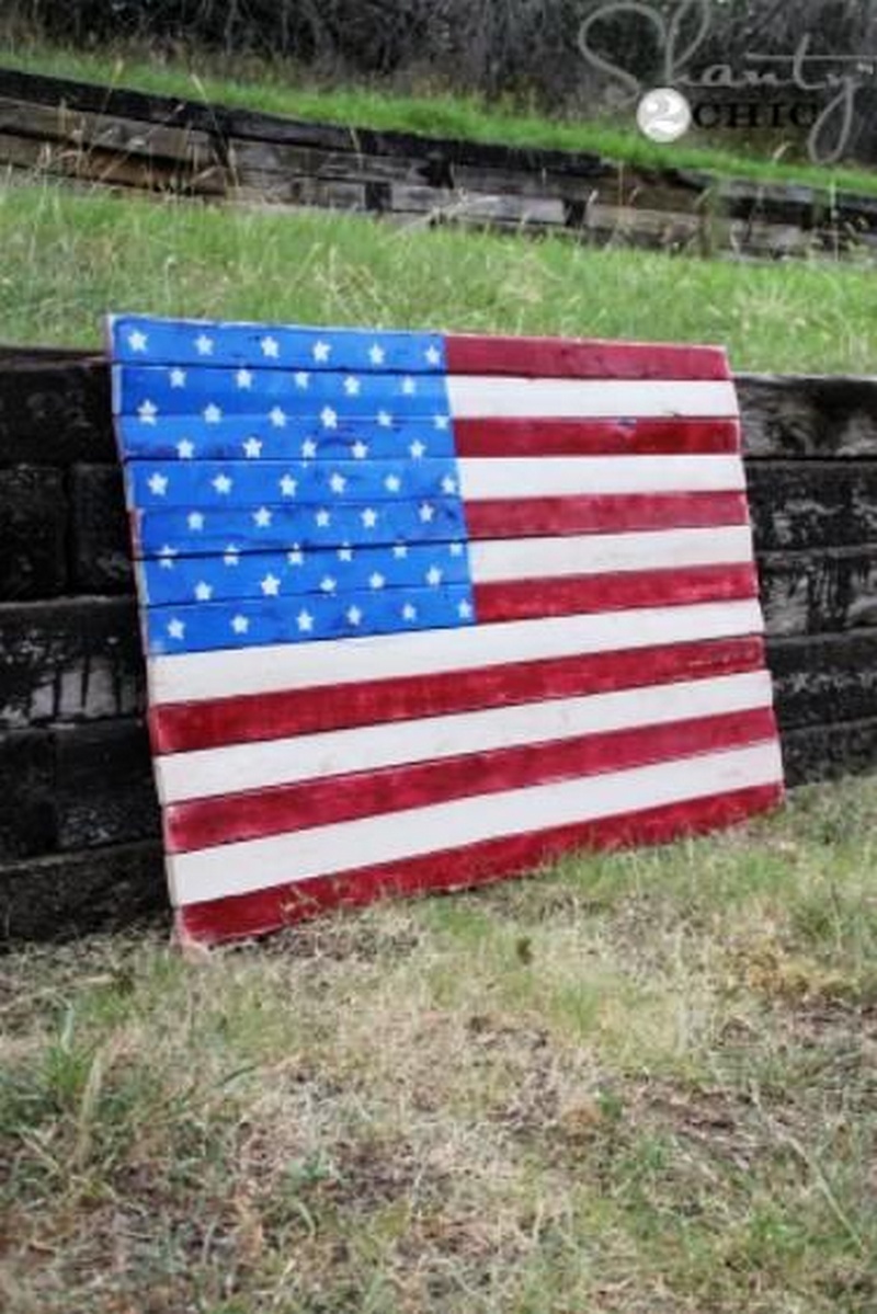 Wood Pallet Art – American Flag
