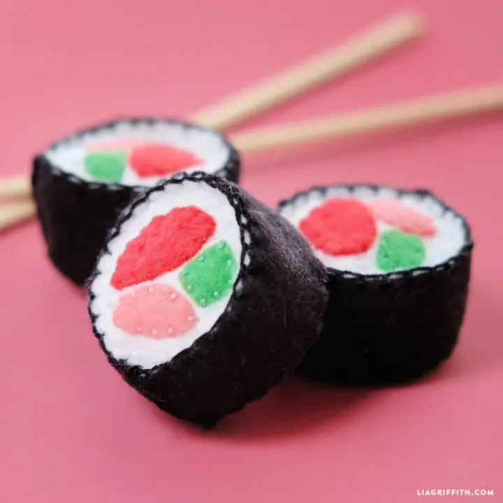 Cheap Felt Sushi Cat Toy