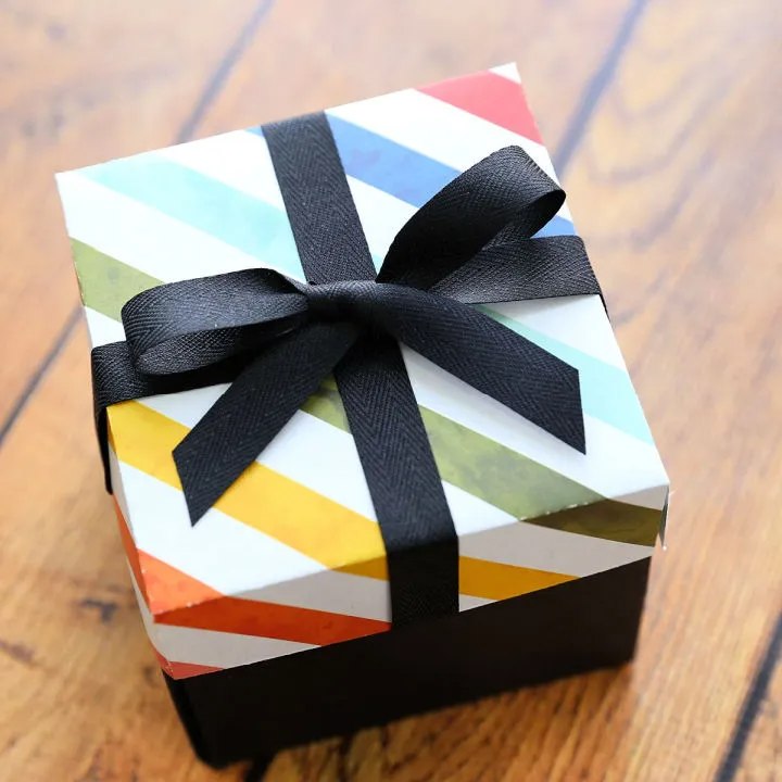 DIY Gift Box With Lid