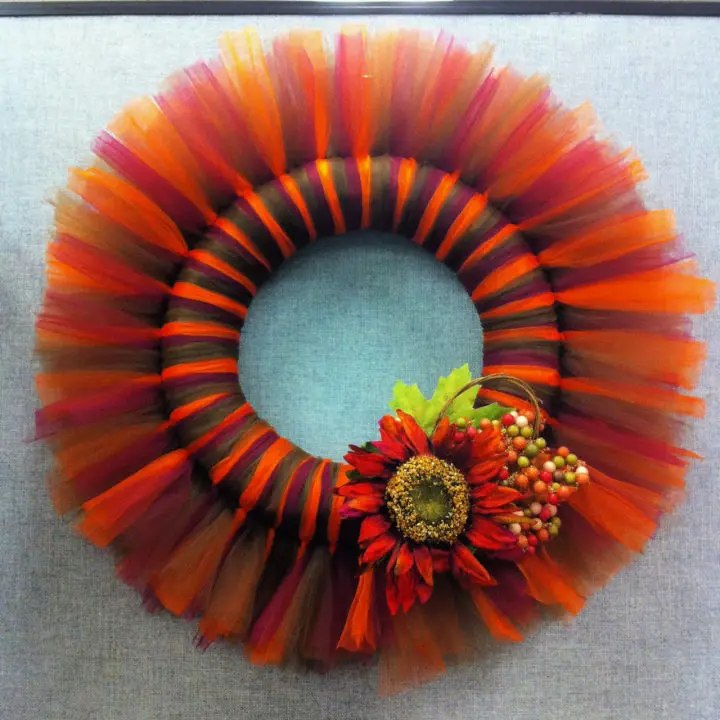 Tulle Valentines Day Wreath