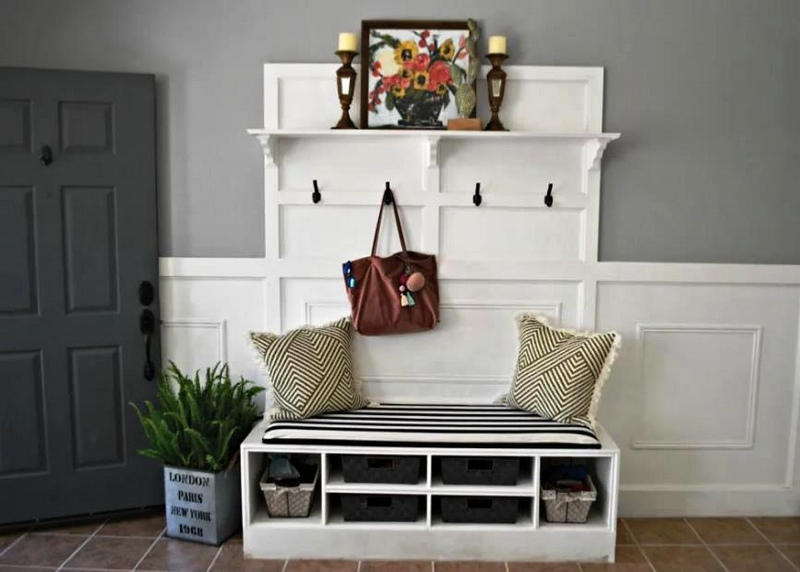 25 DIY Hall Tree Projects That Are Useful - Susie Harris