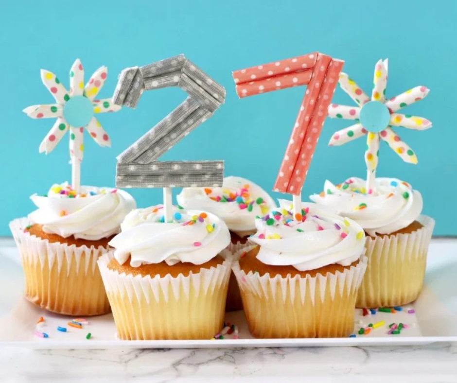 Paper Straw Cupcake Toppers